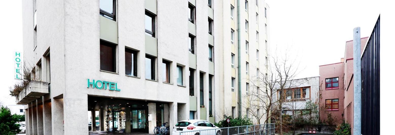 Hotel Thurgauerhof Self-Check-In Weinfelden Exteriör bild
