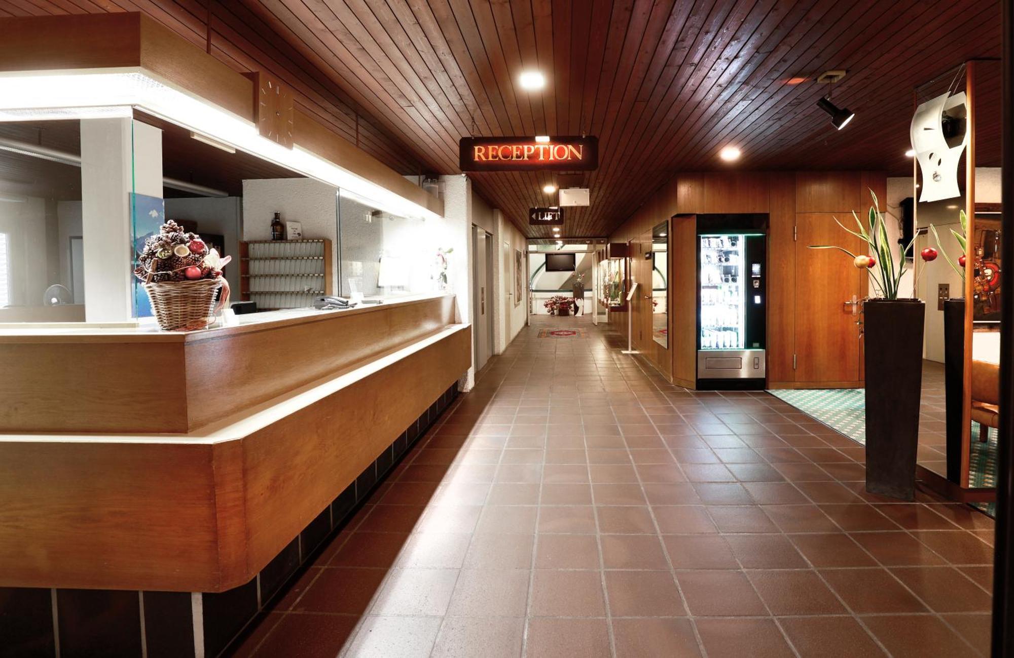 Hotel Thurgauerhof Self-Check-In Weinfelden Exteriör bild