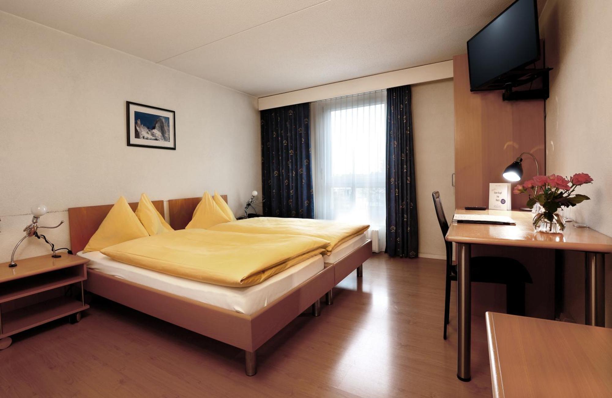 Hotel Thurgauerhof Self-Check-In Weinfelden Exteriör bild