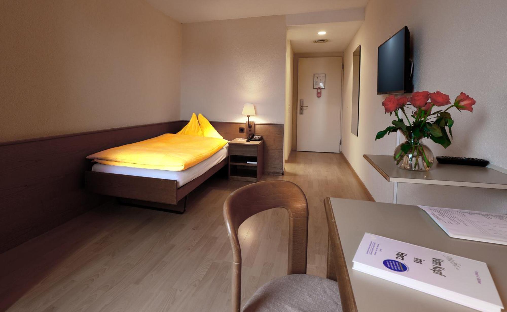 Hotel Thurgauerhof Self-Check-In Weinfelden Exteriör bild