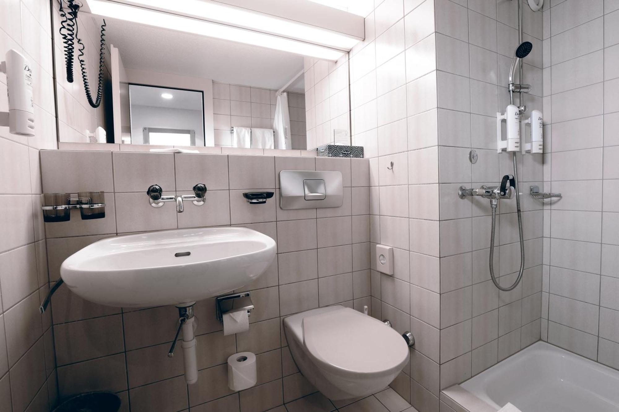Hotel Thurgauerhof Self-Check-In Weinfelden Exteriör bild
